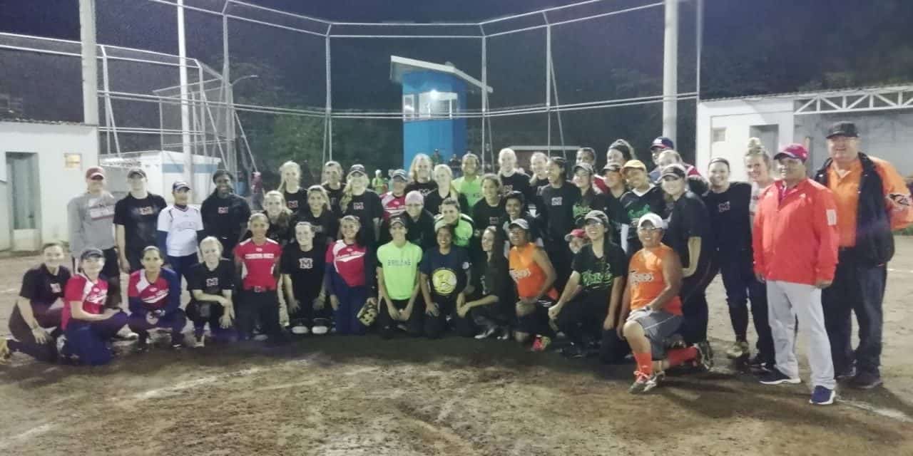 Maryville-softball-team-1280x640